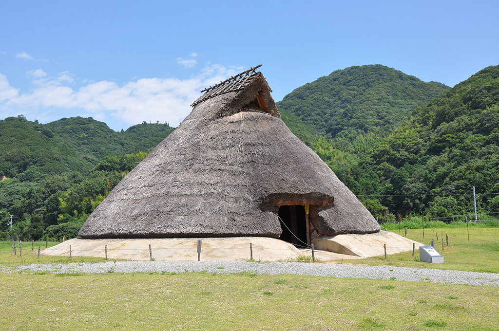 竪穴建物（復元）