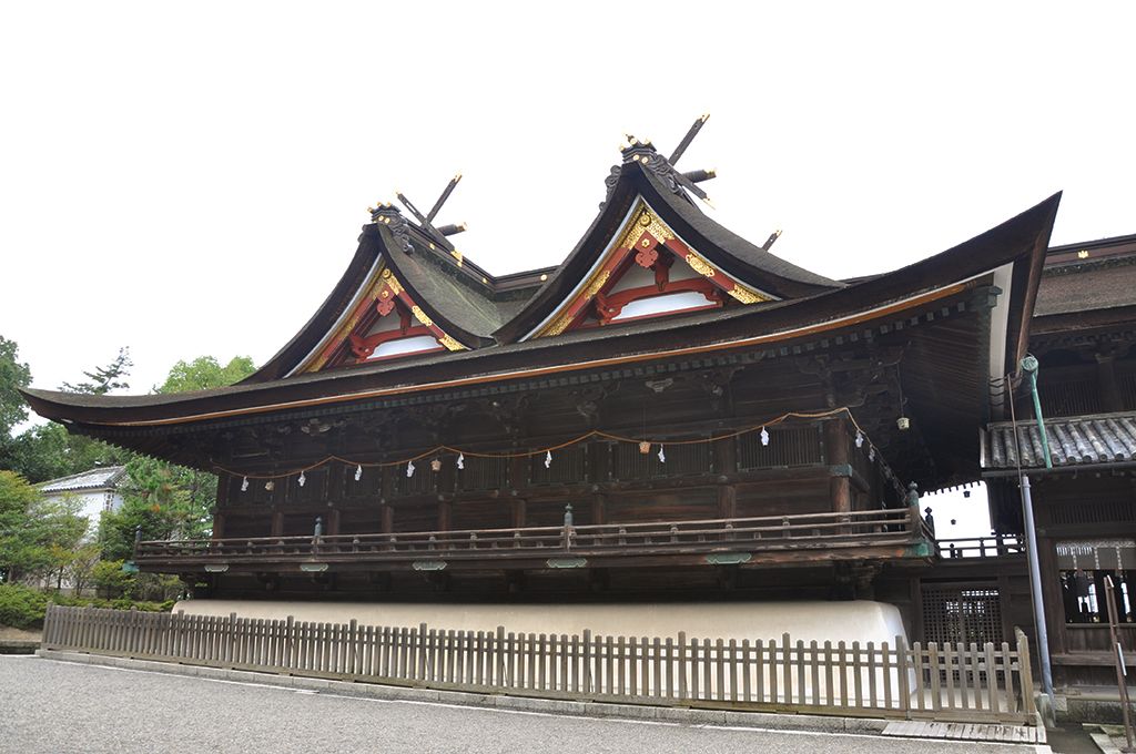 吉備津神社本殿・拝殿