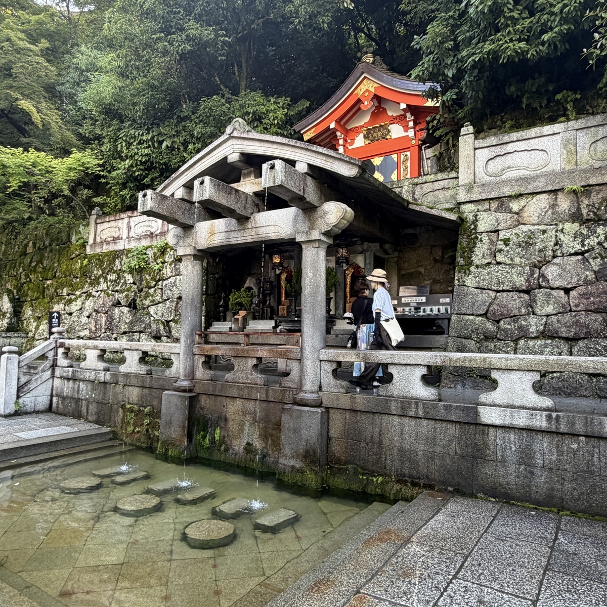 音羽の滝 3つの滝がある清水寺の名所