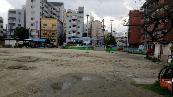 西成あいりん地区の三角公園 萩之茶屋南公園 を探訪 大阪府大阪市西成区 シマのブログ 西成あいりん地区の三角公園 萩之茶屋南公園 を探訪 大阪府大阪市西成区 シマのブログ