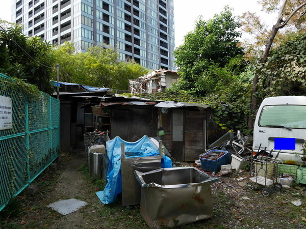 樋之口町 大川河川敷の崩壊気味の元不法占拠バラック住居集落 大阪府大阪市北区 シマのブログ 樋之口町 大川河川敷の崩壊気味の元不法占拠バラック住居集落 大阪府大阪市北区 シマのブログ