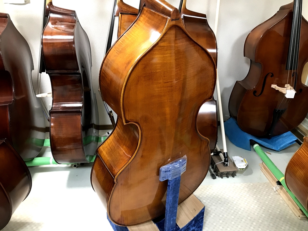 新入荷のブセットスタイルのコントラバスの紹介と形状について - BASSLAND