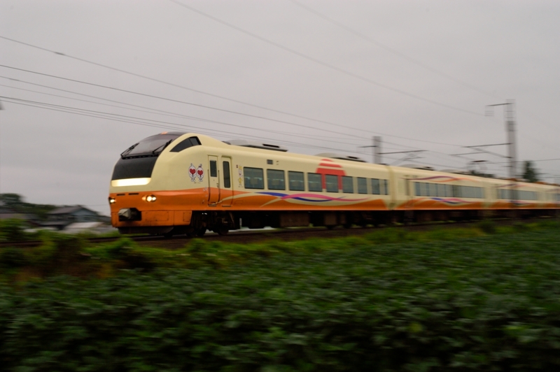 北余目－砂越_E653系1000番台特急いなほ2号