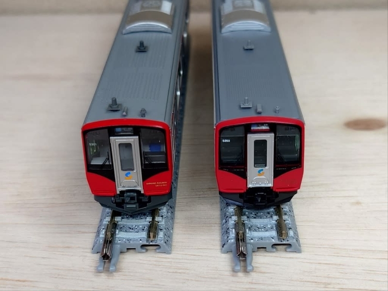 SR1系一般車KATO・TOMIX比較 - S56製作所