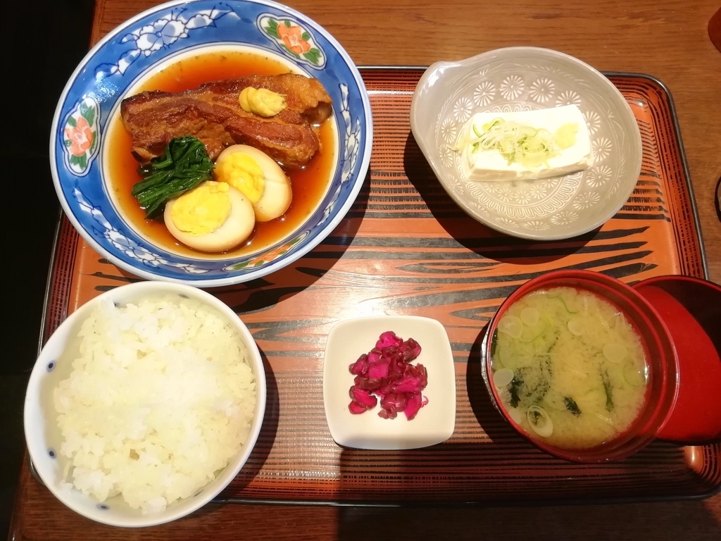 豚の角煮定食 870円