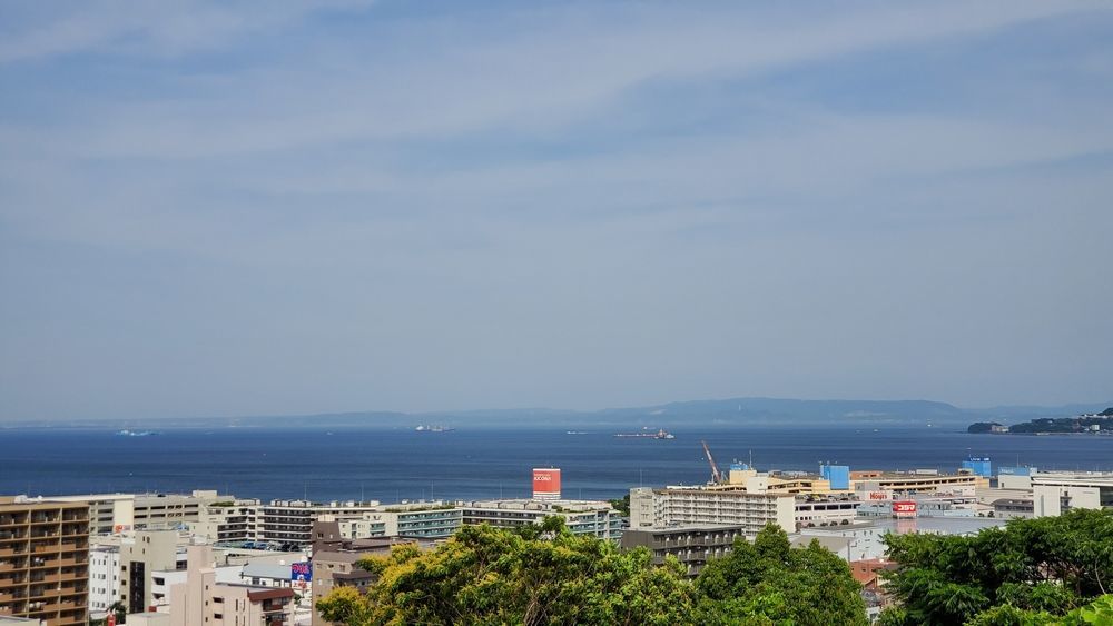 中央公園から見た海や船