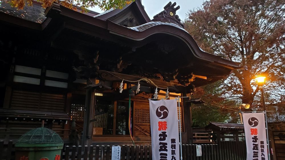 瀧野川八幡神社 社殿