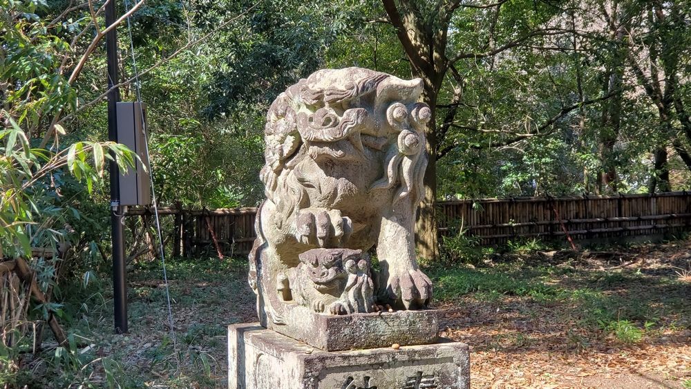 青葉神社の狛犬