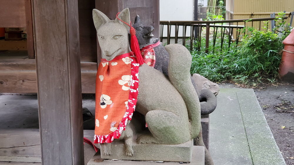 若宮八幡宮の境内社