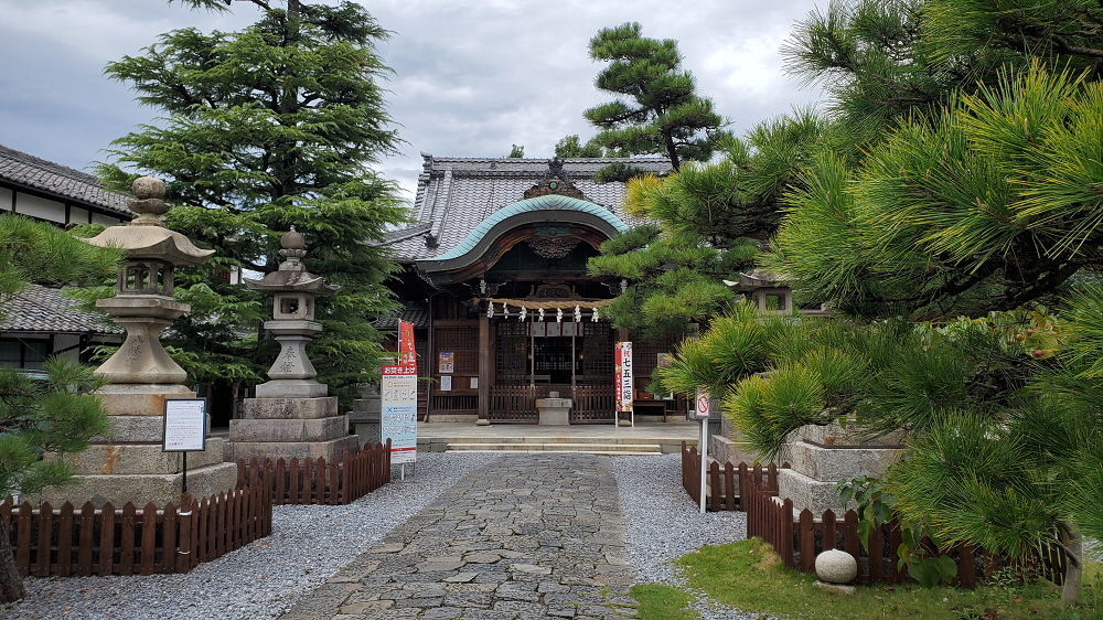 大垣八幡神社の拝殿