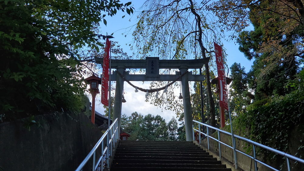 花巻神社 二の鳥居