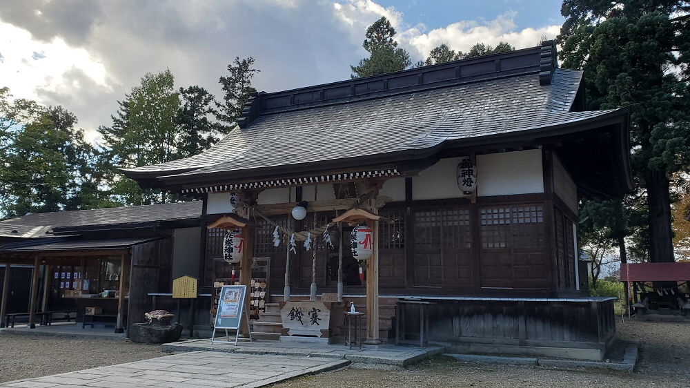 花巻神社 拝殿