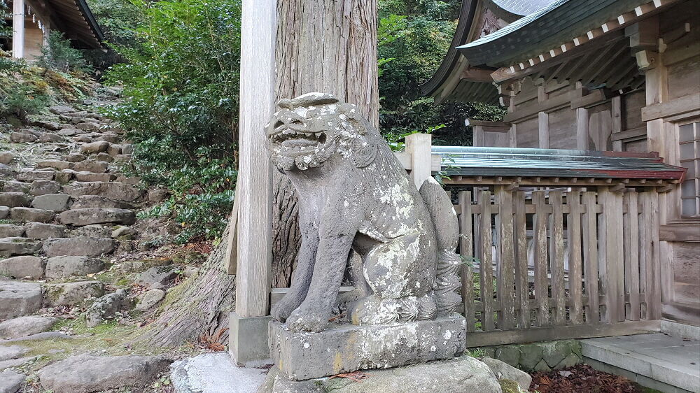 真山神社 狛犬