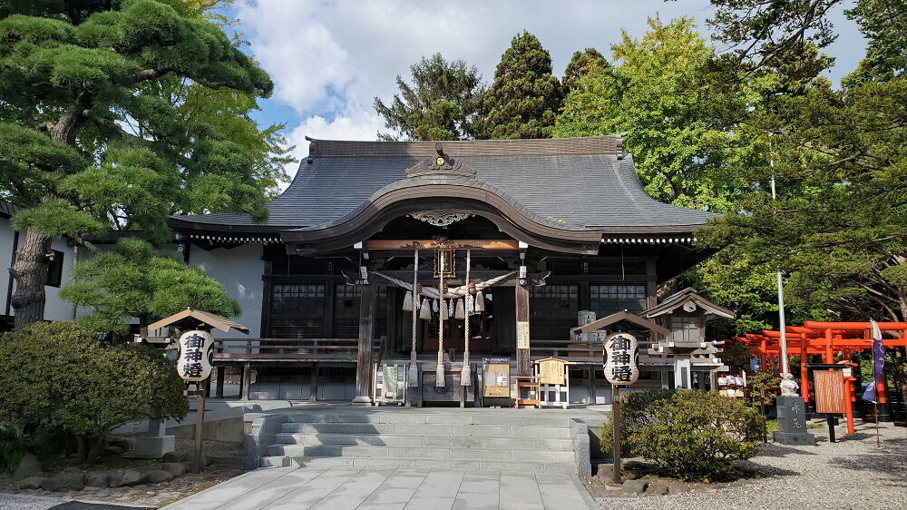 湯倉神社 社殿