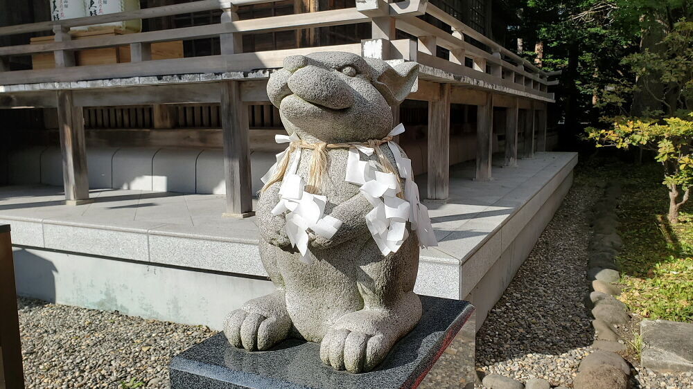 湯倉神社 なでうさぎ