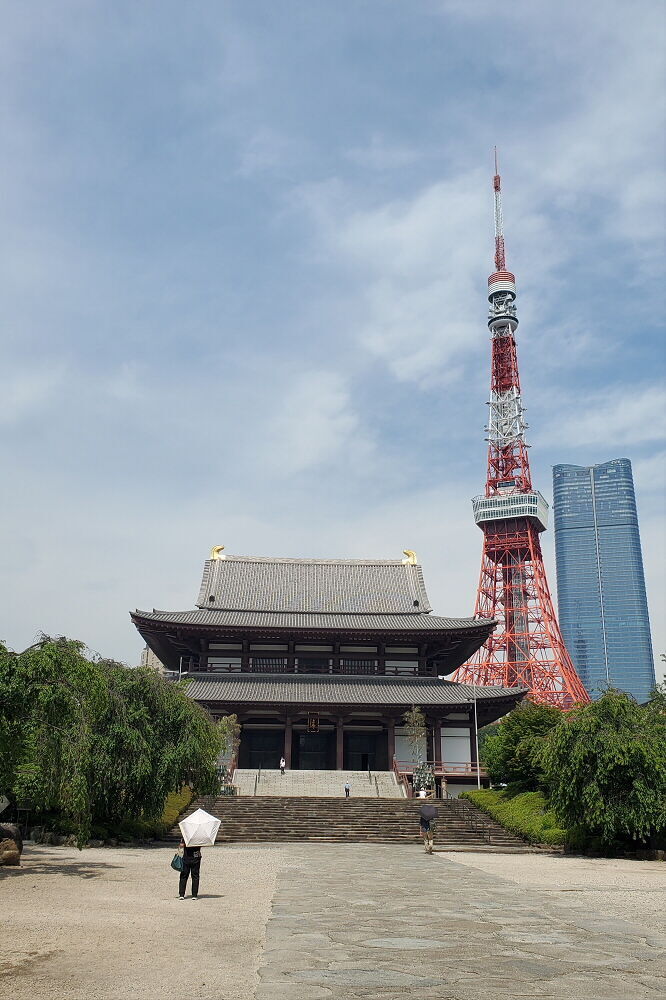 増上寺 大殿と東京タワー