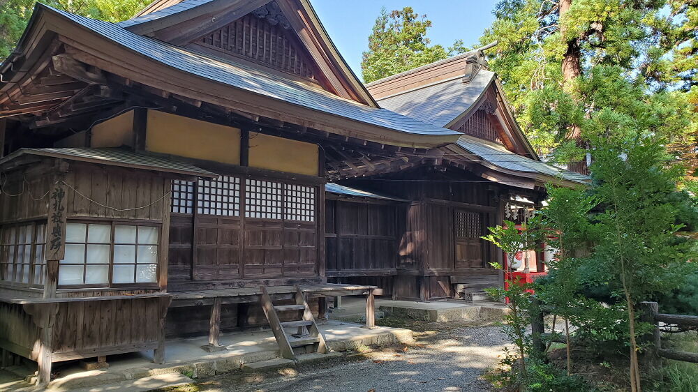 蚕養国神社 神札授与所