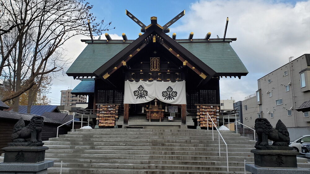 札幌諏訪神社 社殿