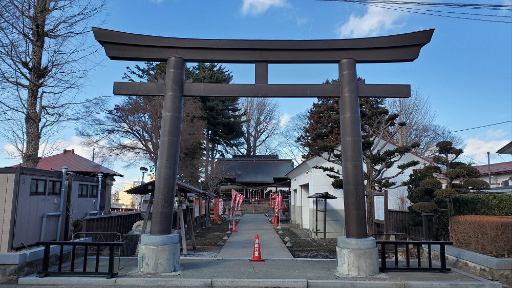 法霊山龗神社 鳥居