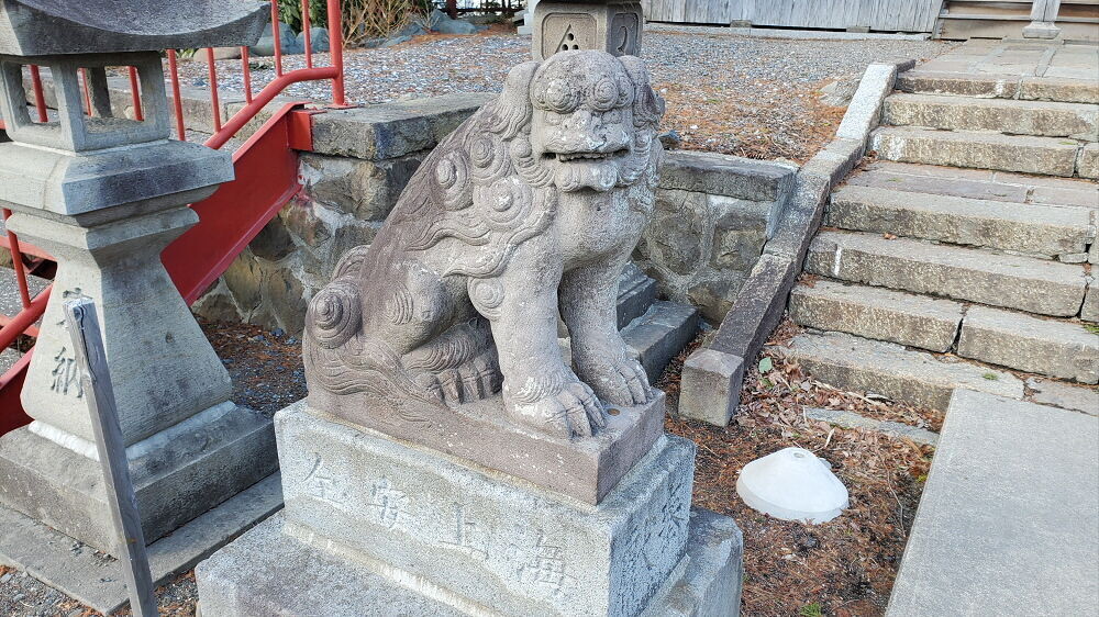 法霊山龗神社 狛犬
