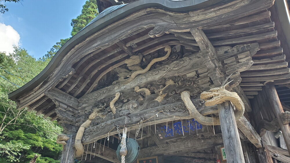 飯盛山 さざえ堂