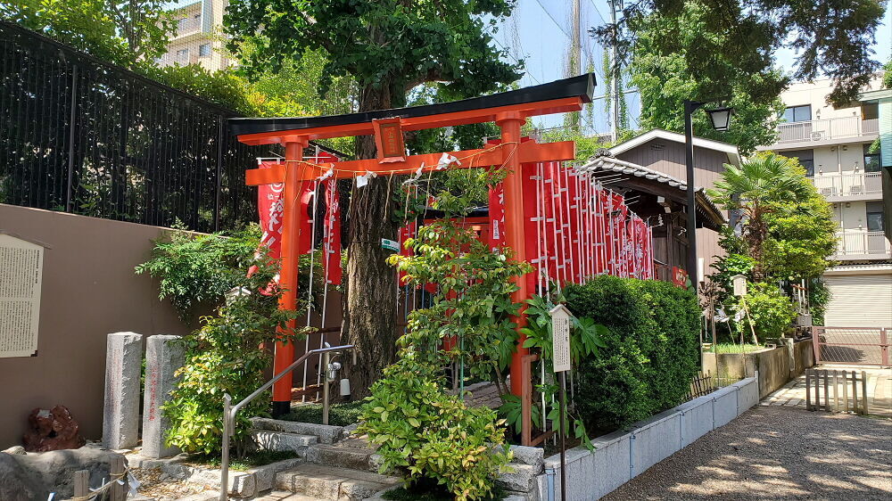 下神明天祖神社 境内社の小市郎稲荷社