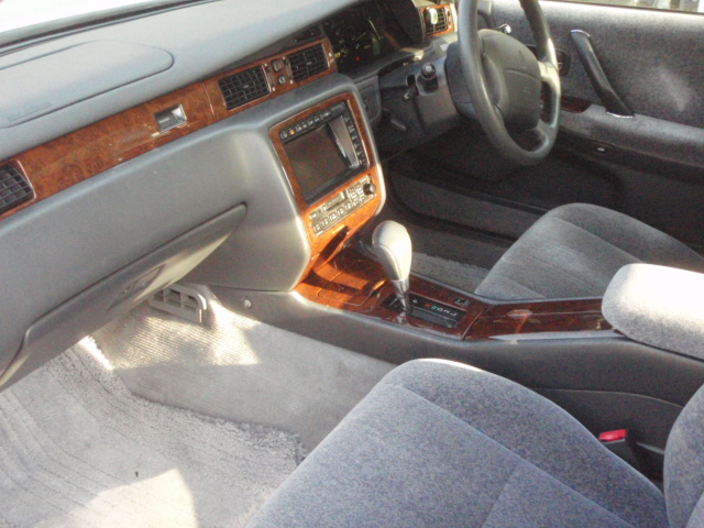 JZS151 クラウン 1JZGE 部品取り車あります！パーツのお問い合わせお