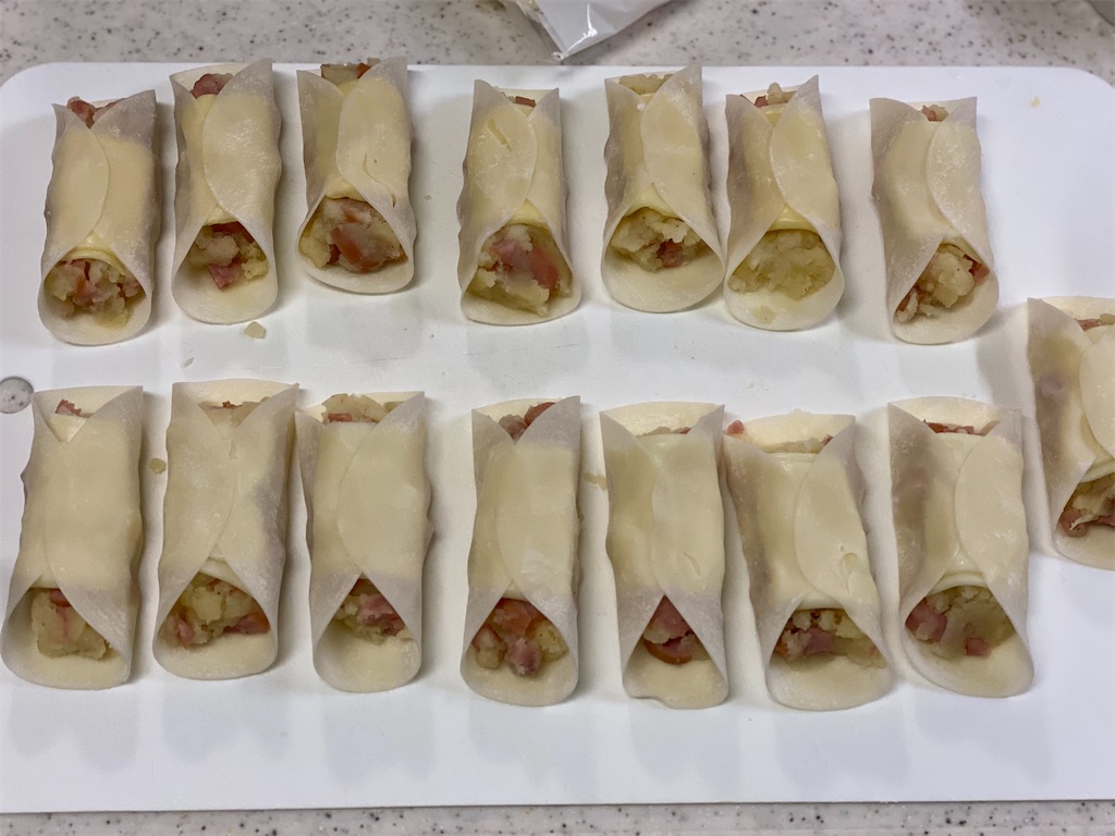 レシピ じゃがいもとウインナーのチーズ棒餃子 しにゃごはん Blog