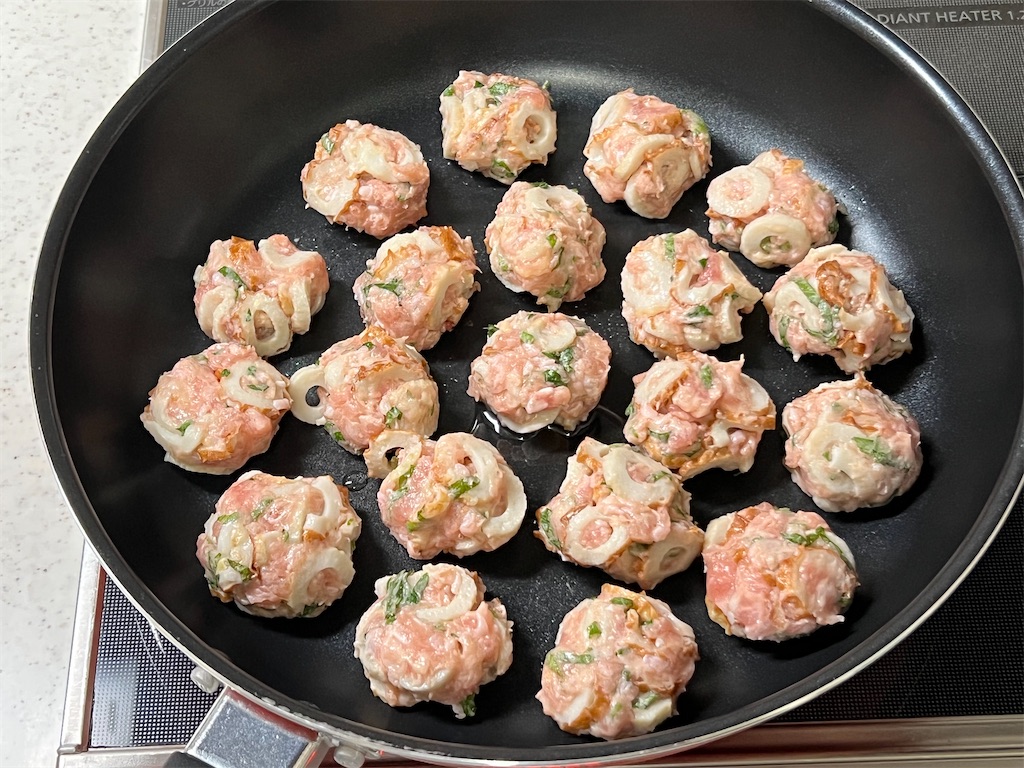 ちくわ　 レシピ】ちくわでかさ増し♬甘辛つくね♬ - しにゃごはん blog