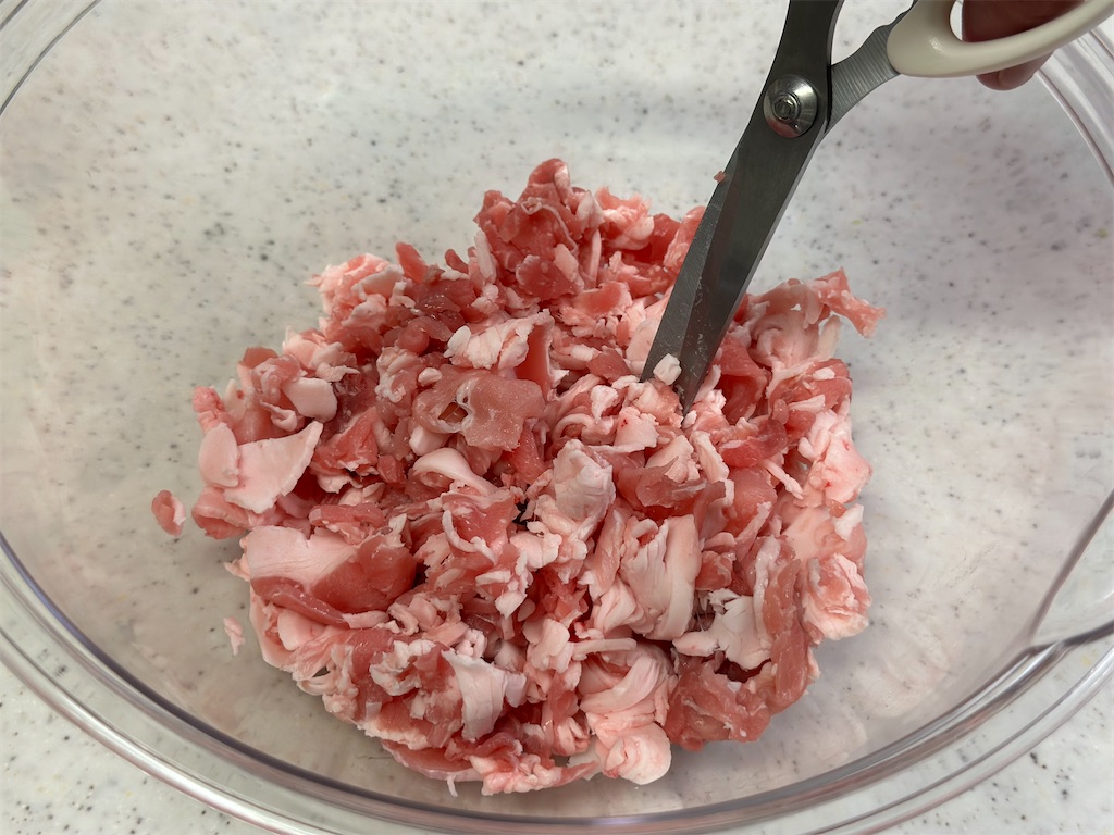 まやページ レシピ】ザクッとふわふわ♬はんぺん入り豚こまチーズカツ♬ - しにゃ