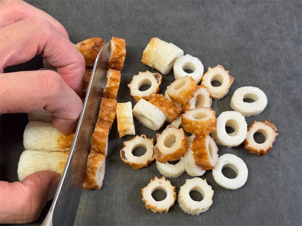 わかちくわ レシピ】爆速おつまみ♬アボカドとちくわの中華和え♬ - しにゃごはん blog