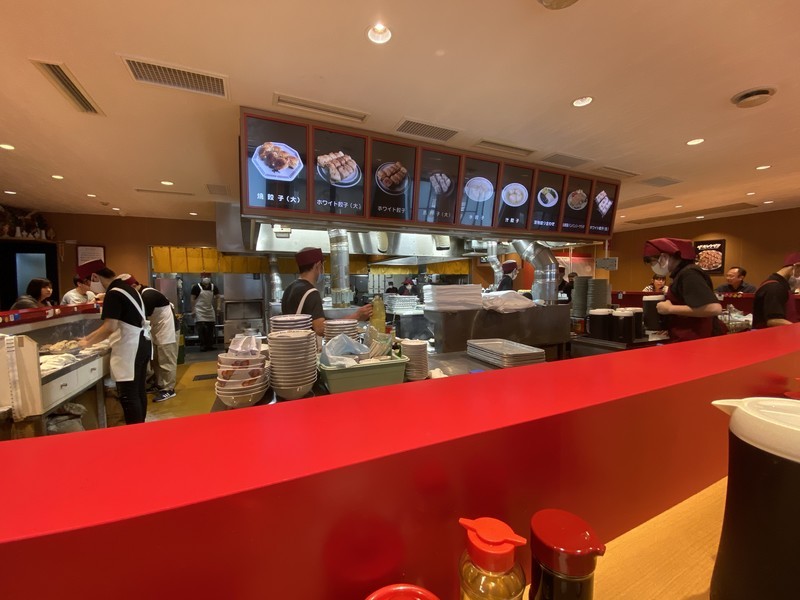 第7ギョーザの店 金沢でいつも行列ができている有名餃子を食べに行ってみた 食レポ Tabigraph タビグラフ