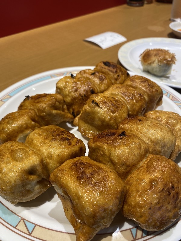 第7ギョーザの店 金沢でいつも行列ができている有名餃子を食べに行ってみた 食レポ Tabigraph タビグラフ