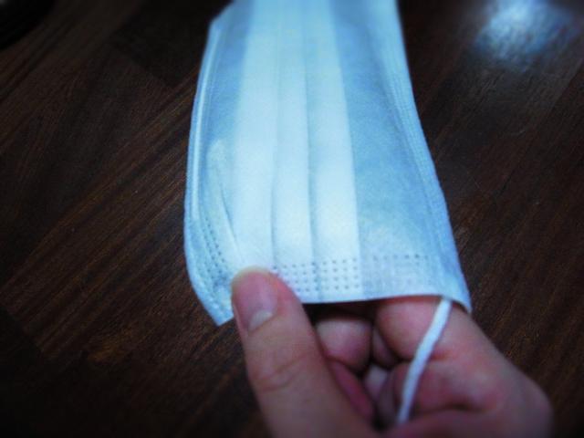 大きいマスクをイイ感じにフィットさせるには 生活のしおり 大きいマスクをイイ感じにフィットさせるには 生活のしおり