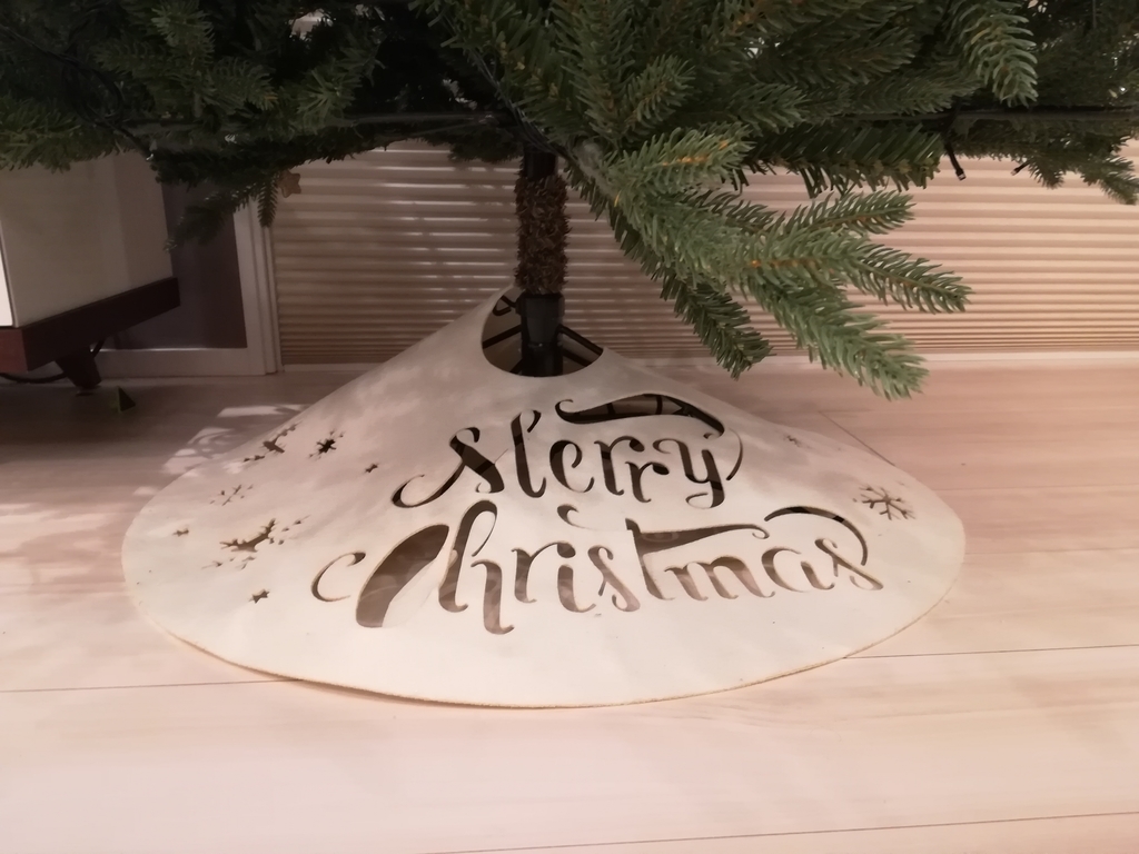 コストコのクリスマスツリーを購入!リビングに飾ってみたサイズ コストコのクリスマスツリーを購入!リビングに飾ってみたサイズ