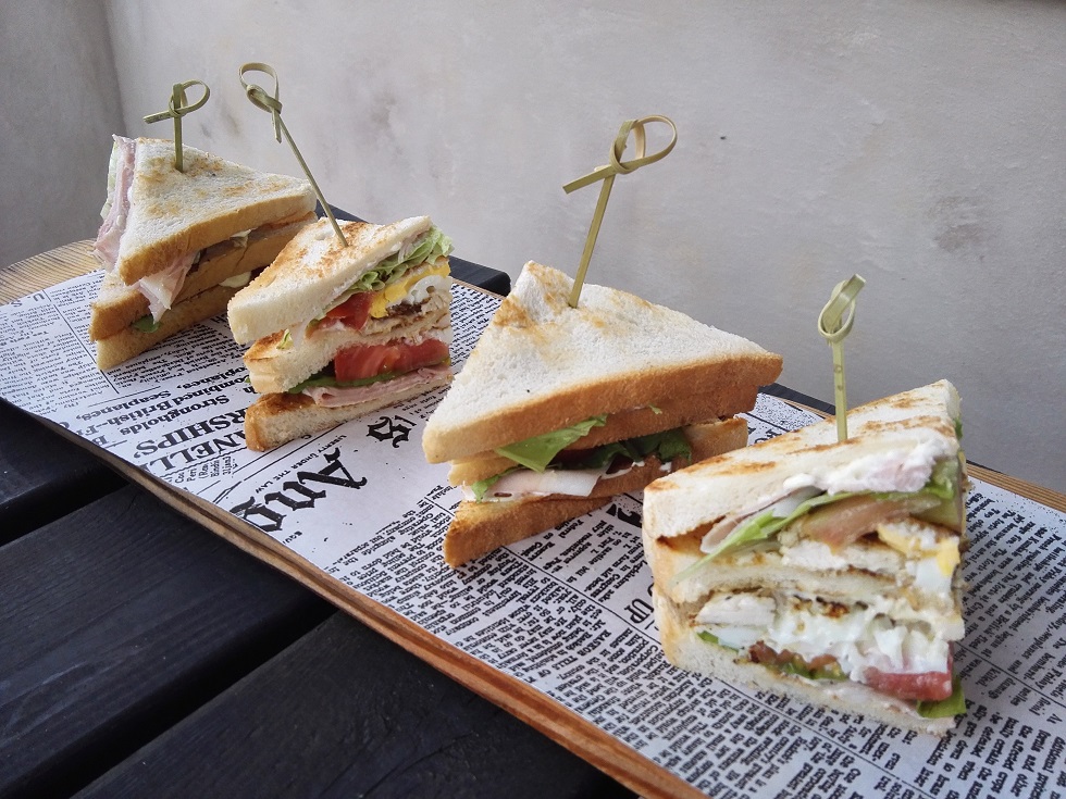 f:id:shiratamachang:20190619225133j:plain