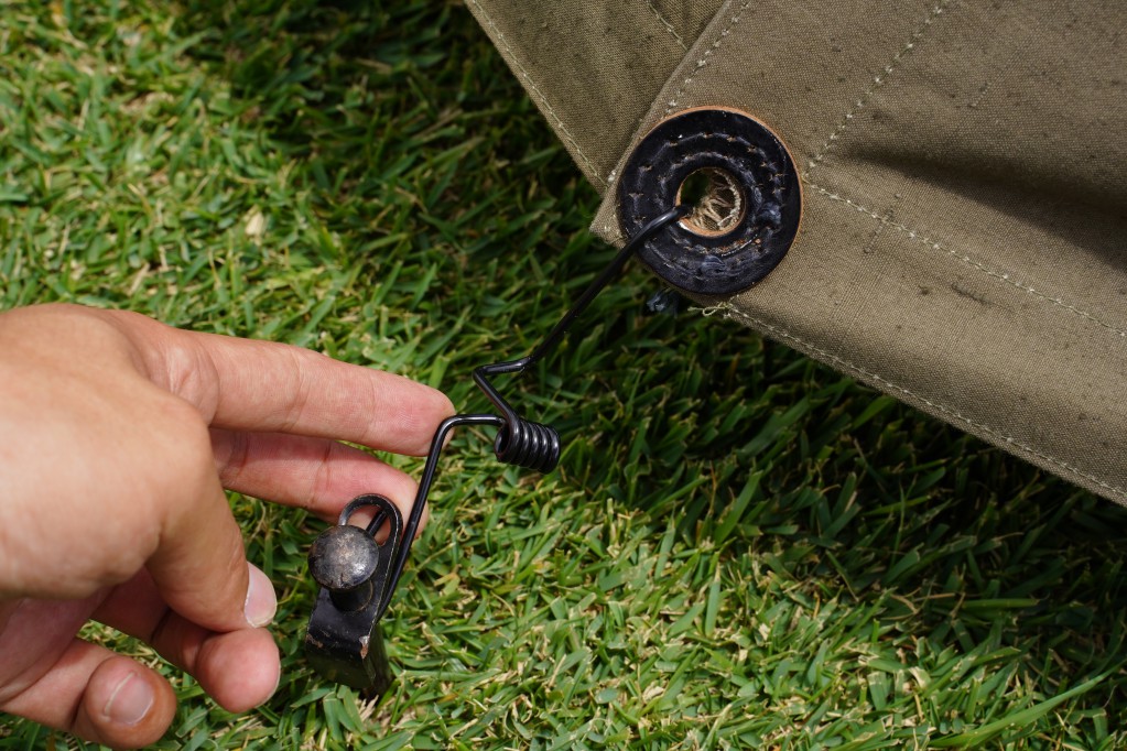 ロシア軍幕『プラシパラトカ』レビュー！パップテントへの設営