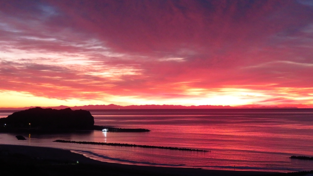 室蘭市 潮見公園駐車場からの朝焼け 北海道ミテミル イッテミル 北海道観光スポット巡り旅