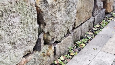 Stone-Wall-Yaana-Ruins.JPG