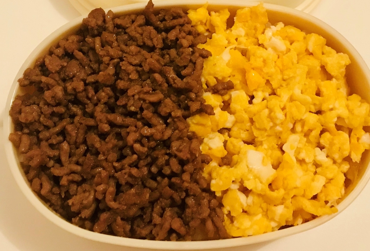 牛そぼろ丼