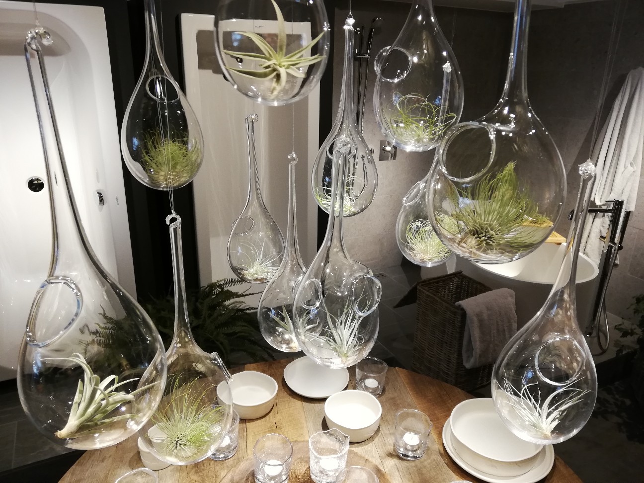 ガラス製の花瓶