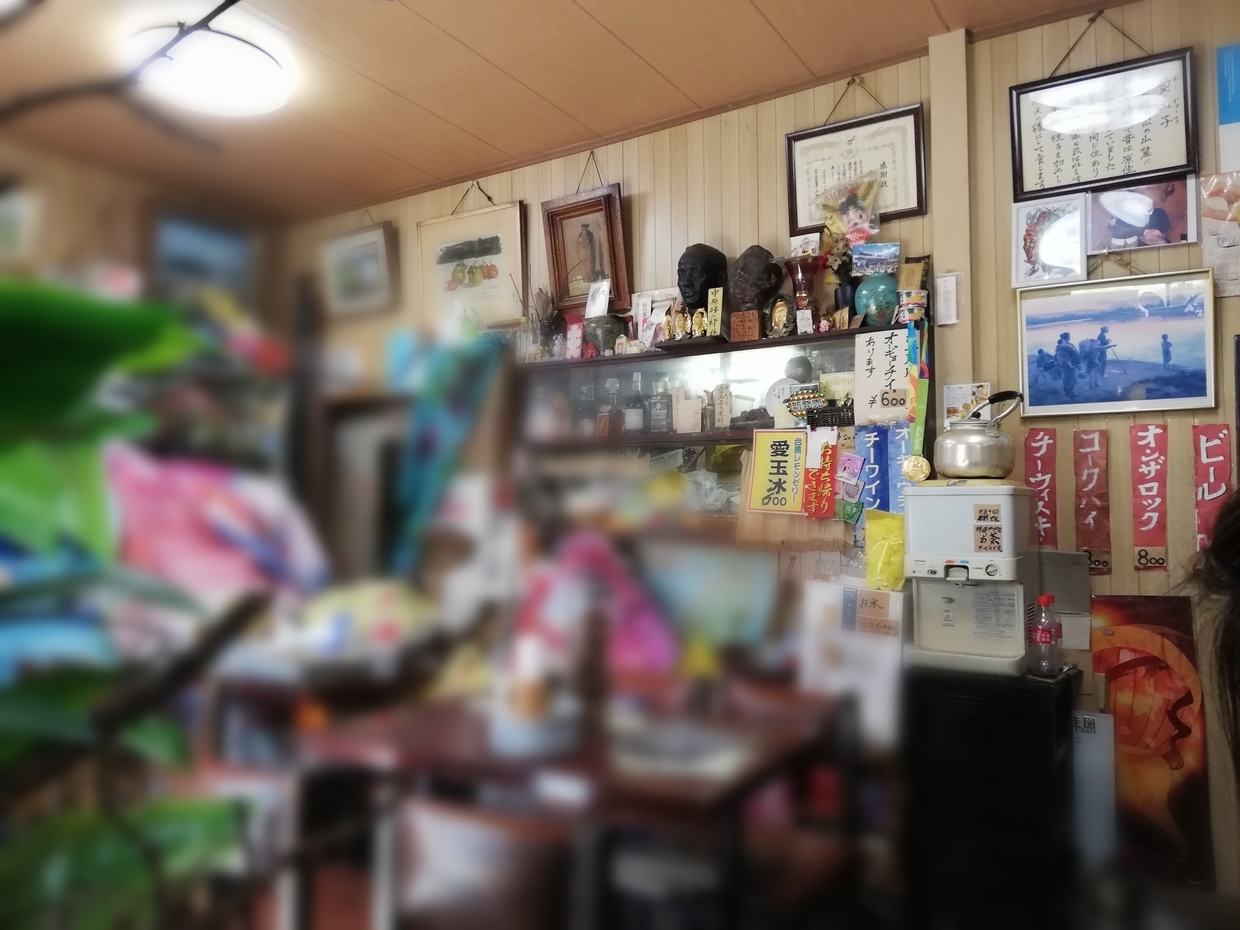 谷中にある愛玉子の店内