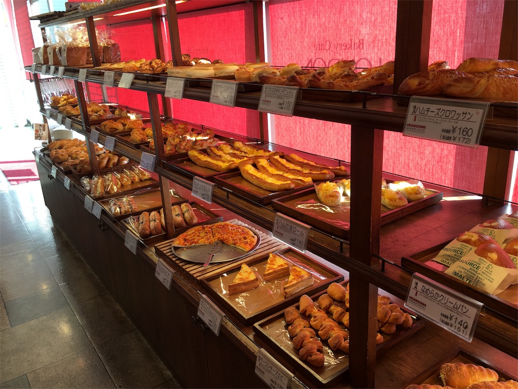 泉佐野駅 パン屋 Bakery Cafe London のパンはフツーに美味しい Izumisano