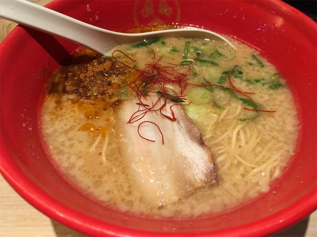 ラーメン 品川駅 一風堂プロデュース「TOKYO 豚骨 BASE」の特辛らーめんが