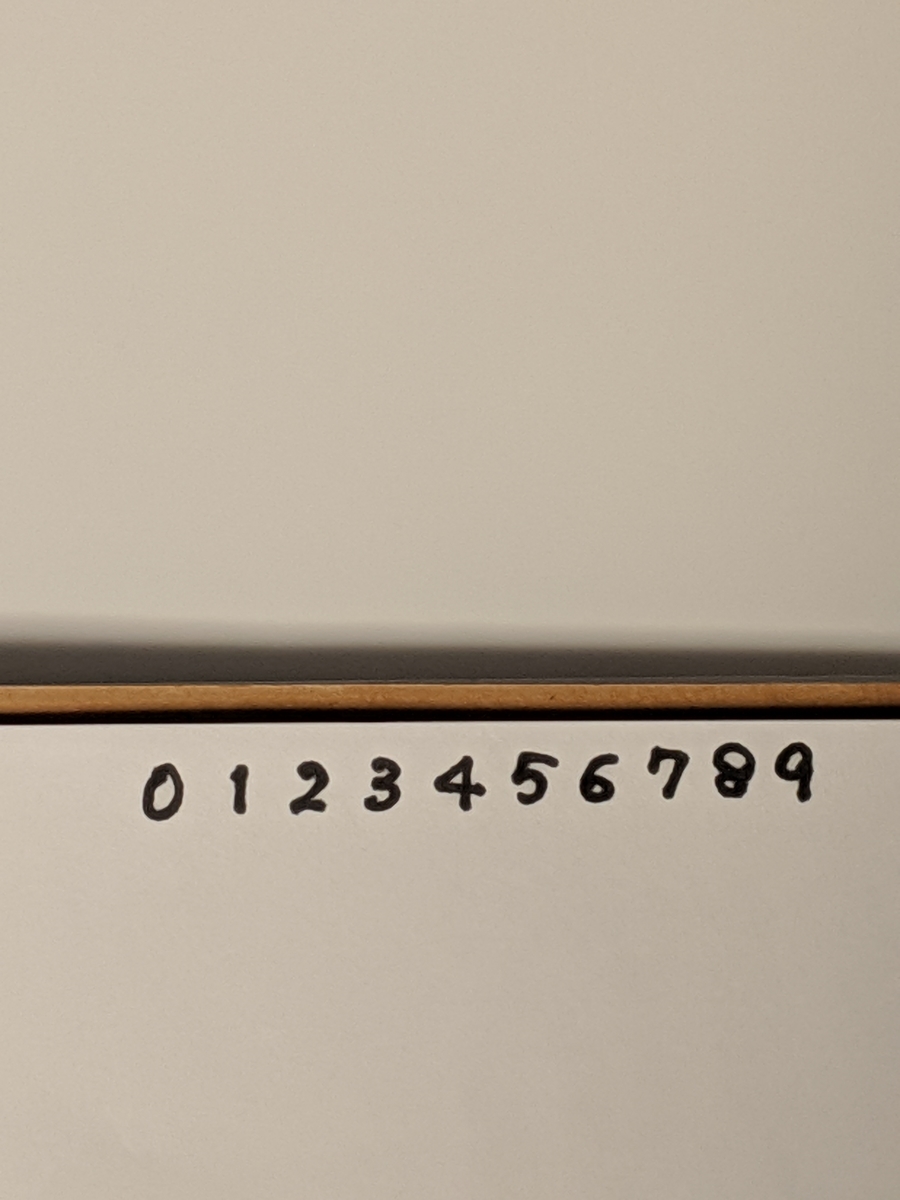 スケッチブックに書いた手書き数字