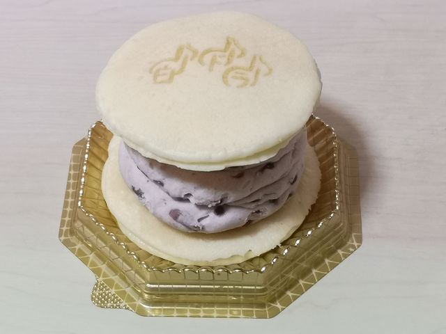 たっぷり生白どら 北海道産小豆使用