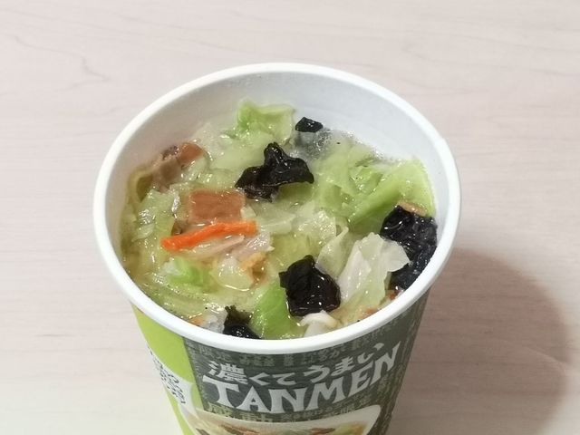 セブン＆アイ限定 日清食品 濃くてうまい TANMEN