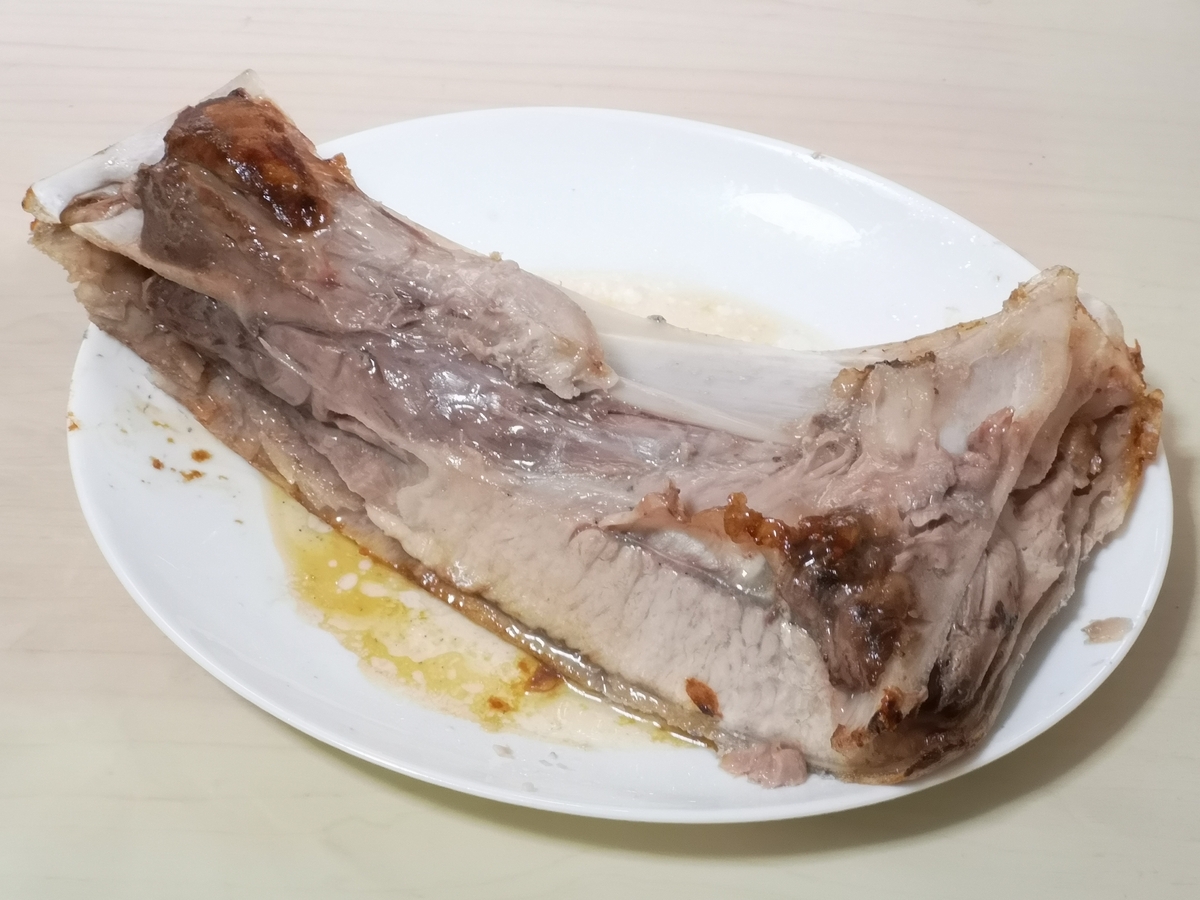 マグロのカマの塩焼き