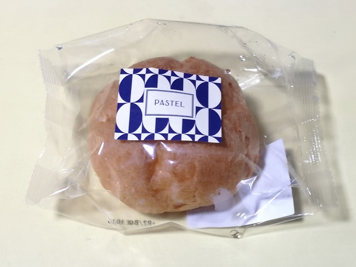 パステルのカスタードシュークリーム