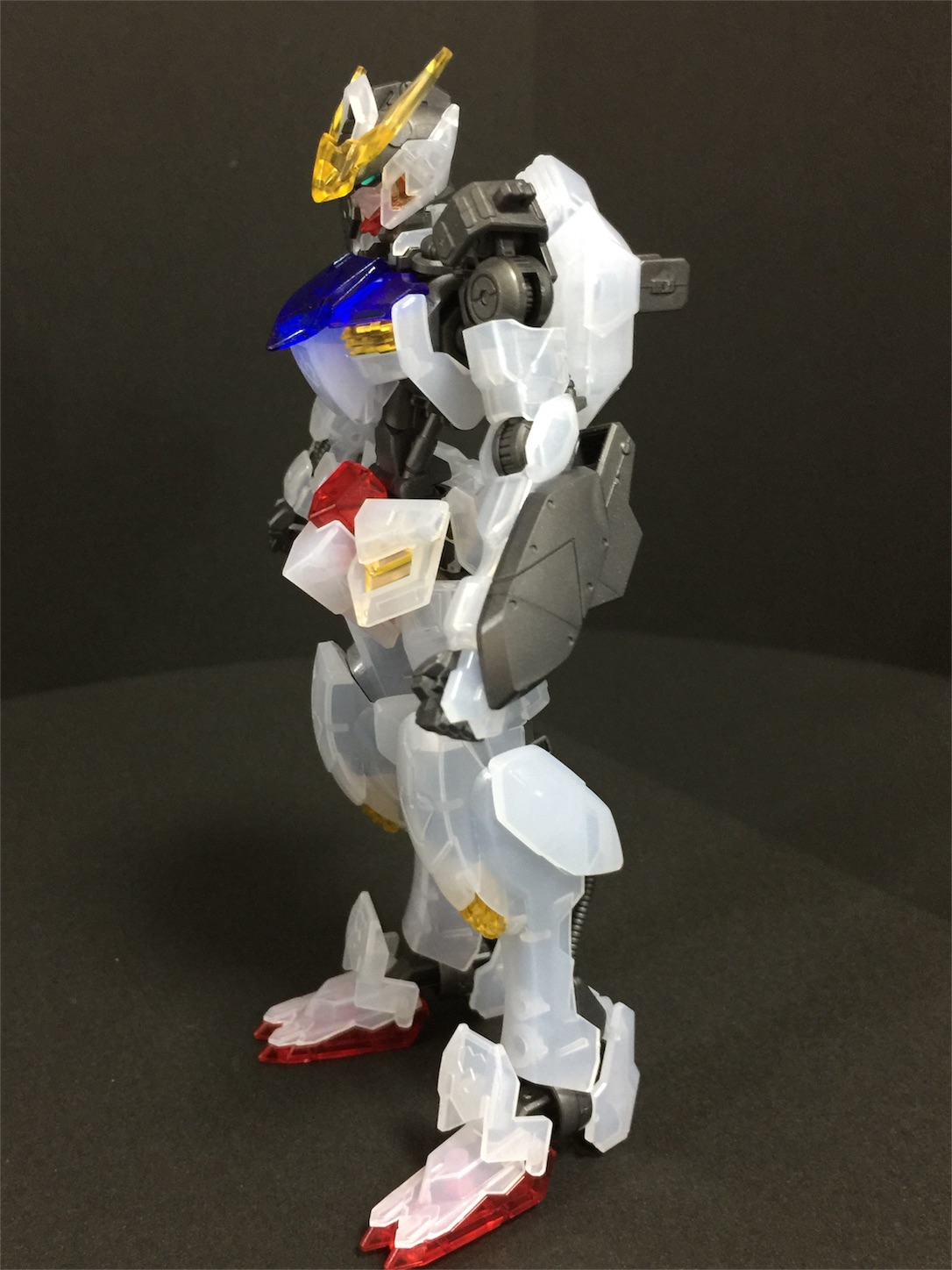 ガンプラhg Ibo 1 144 ガンダムバルバトス 滑空砲装備 クリアカラーver レビュー しょぺの日常